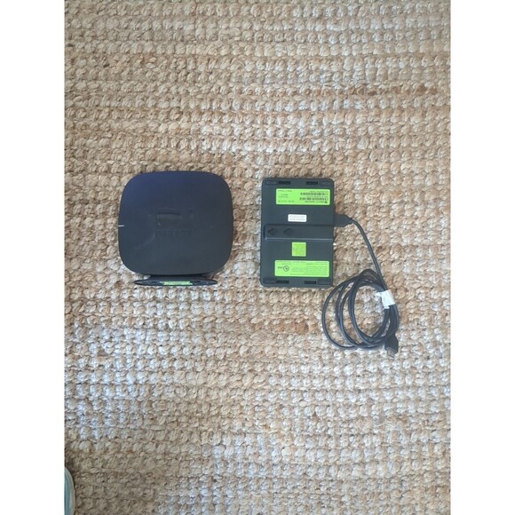 Direct TV System/Bundle Wireless Video Bridge,1 Genie Mini, 2 Remotes Cords - Picture 3 of 12